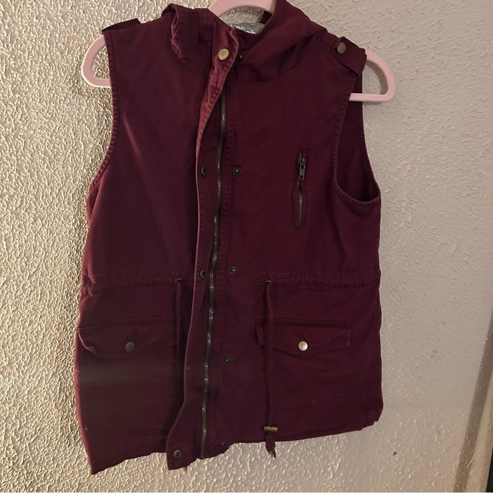 100% Cotton Women’s Burgundy Sleeveless Hooded Vest with Pockets Size M - Picture 9 of 10